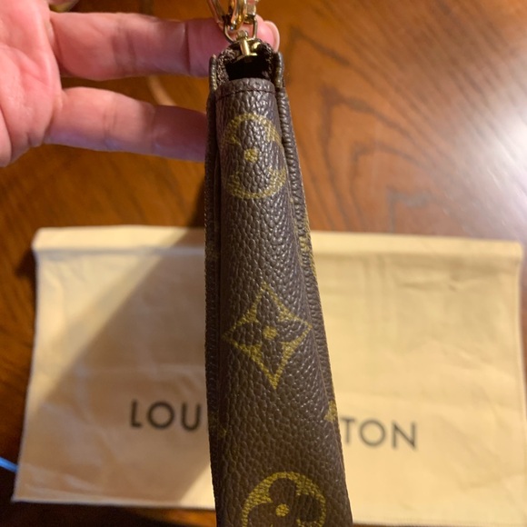 Louis Vuitton Pochette - Picture 3 of 12